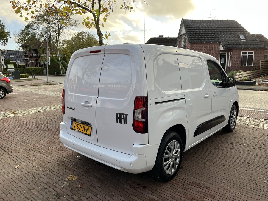 Meertens Meubelen 3.jpg